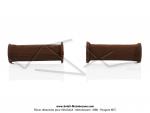 Poignes de guidon - Marrons - avec logo M - Lg. 100mm - 21 / 24 - pour Mobylette Motobcane / Motoconfort AV3 (...)